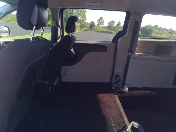 Handicap Van - 2016 Dodge Grand Caravan - - by dealer for sale in Melbourne , FL – photo 5