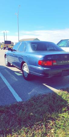 1995 Toyota Camry LE Sedan - cars & trucks - by owner - vehicle... for sale in Georgetown, KY – photo 4