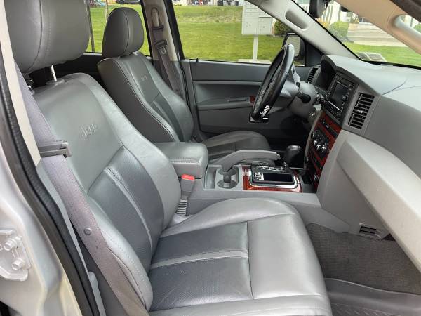2007 Jeep Grand Cherokee limited for sale in West Point, NY – photo 13