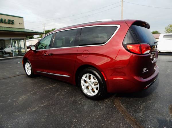 2017 CHRYSLER PACIFICA TOURING L PLUS 3.6L LEATHER HEAT DVD NAV LOADED for sale in Carthage, MO – photo 3