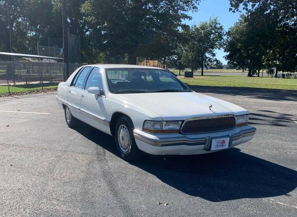 1992 Buick Roadmaster - cars & trucks - by owner - vehicle... for sale in Kennett, MO – photo 2