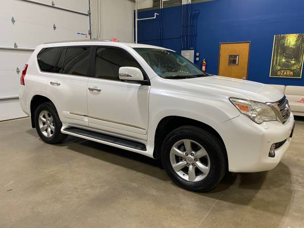 2011 Lexus GX 460 Premium - V8 4WD - - by dealer for sale in Grandview, MO – photo 7