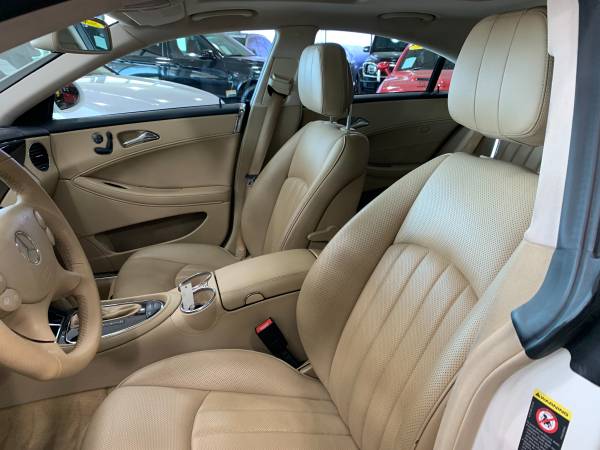 2008 Mercedes-Benz CLS CLS 550 - - by dealer - vehicle for sale in Springfield, IL – photo 7