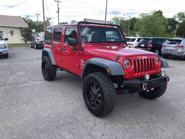 Jeep Wrangler Unlimited X 4x4 Lifted SUV Custom Wheels Used Jeeps V6 for sale in Charlotte, NC – photo 4