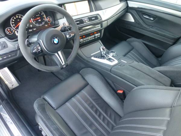 2015 BMW M5 - 30 JAHRE EDITION - ONLY 7,700 MILES - 1 OF 30 IN THE... for sale in Millbury, MA – photo 9
