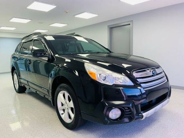 2013 Subaru Outback 4dr Wagon H4 Automatic 2.5i Limited PZEV... for sale in Streamwood, IL – photo 2