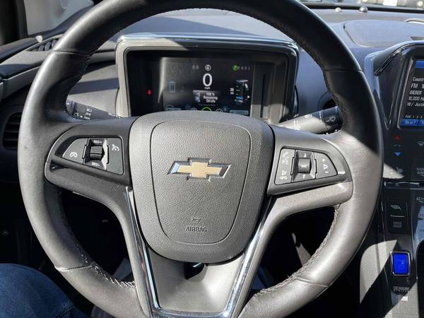 2012 Chevrolet Volt Premium Plug In Hybrid 40 miles electric 40mpg for sale in Walpole, MA – photo 23
