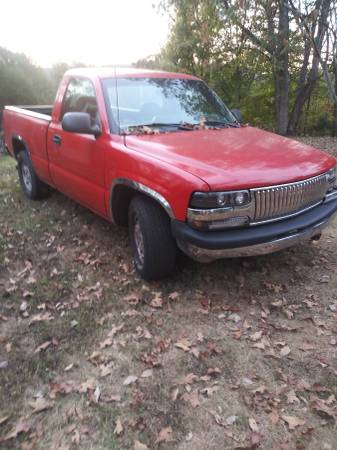2001 chevy truck Manuel for sale in Bowling Green , KY – photo 2