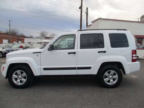 2011 Jeep Liberty Sport 4WD Hot Deal/Cold AC & Clean Title for sale in Roanoke, VA – photo 7