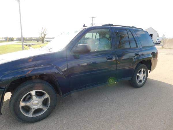 2008 CHEVY TRAILBLAZER 4X4 - - by dealer - vehicle for sale in Topeka, KS – photo 8