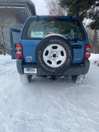 2006 Jeep Liberty (Runs great, Great winter car) - cars & trucks -... for sale in Anchorage, AK – photo 12