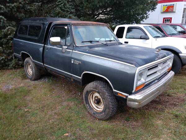 1988 Dodge 150 4x4 short bed, 318v8 auto, runs great, inspected -... for sale in Dauphin, PA – photo 5