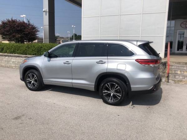 2018 Toyota Highlander Le for sale in Somerset, KY – photo 6