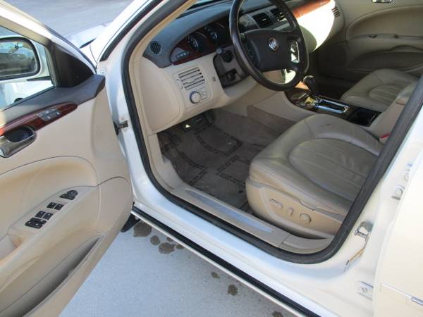 2008 Buick Lucerne CXL**Local Trade/Loaded**{www.dafarmer.com} -... for sale in CENTER POINT, IA – photo 17