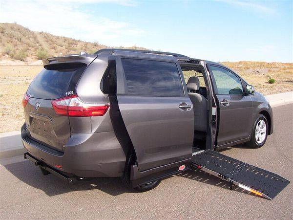 2018 Toyota Sienna LE Wheelchair Handicap Mobility Van LE Mobility... for sale in Phoenix, AZ – photo 2