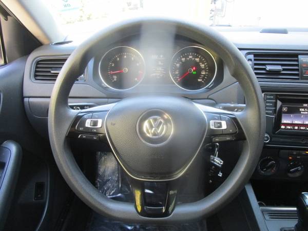 2016 Volkswagen Jetta 1 4T - GAS SAVER - GREAT COMMUTER CAR - AC for sale in Sacramento , CA – photo 8