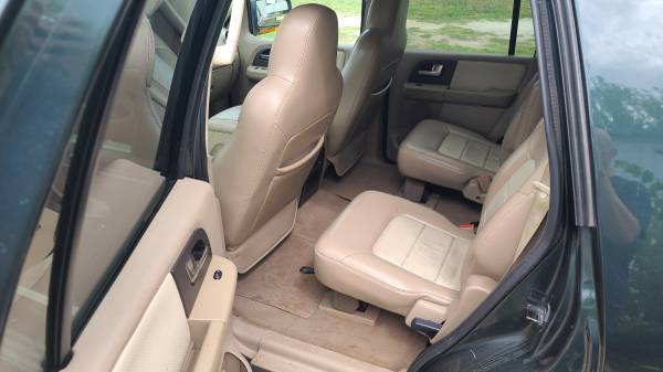 Super Clean 2004 Ford Expedition - cars & trucks - by owner -... for sale in Weatherford, TX – photo 8