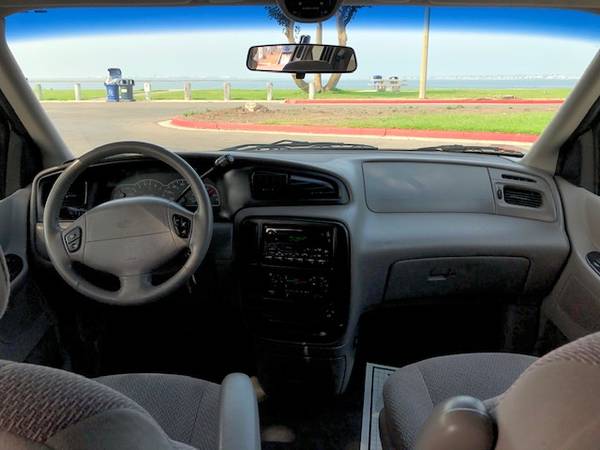 2000 Ford Windstar Passenger SE 4-door Minivan - cars & trucks - by... for sale in Chula vista, CA – photo 10