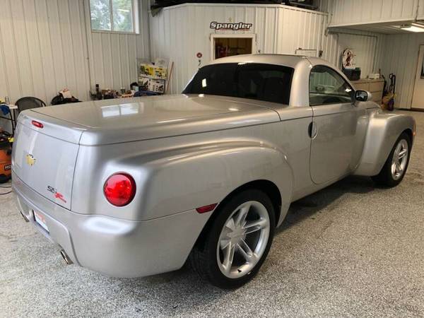 2006 CHEVY SSR*RETRACTABLE TOP*SUPER CLEAN*ONLY 26K MILES!! for sale in Webster City, IA – photo 6