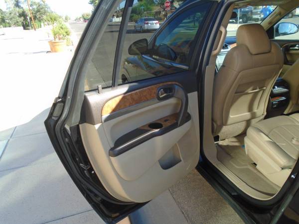 2011 Buick Enclave CXL - Loaded, Very nice for sale in Palo Verde, AZ – photo 15
