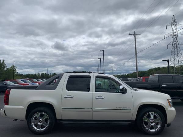 2010 Chevrolet Avalanche! LTZ! 4WD! Htd Lthr! Bckup Cam! 99k Miles! for sale in Suamico, WI – photo 21