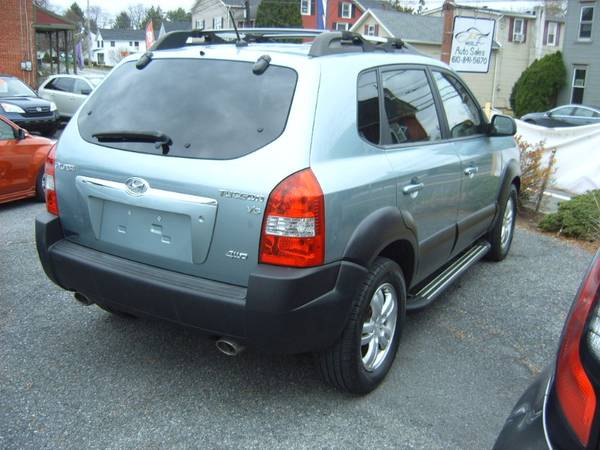 2008 Hyundai Tucson SE 2.7 4WD - cars & trucks - by dealer - vehicle... for sale in Fogelsville, PA – photo 4