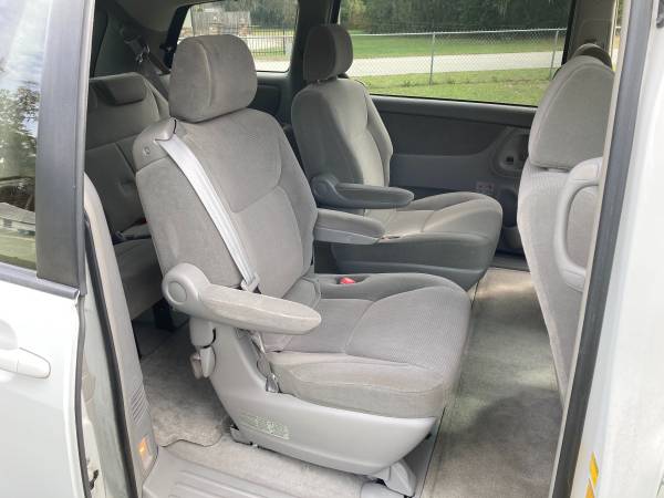 2004 Toyota Sienna LE 68k miles - cars & trucks - by owner - vehicle... for sale in Lutz, FL – photo 2