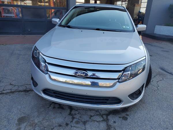 2011 Ford Fusion SE Sedan - - by dealer - vehicle for sale in York, PA – photo 2
