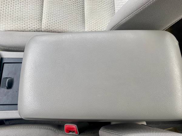 2012 Toyota Camry XLE Sunroof Cloth Local Clean Title Low Miles -... for sale in Wausau, WI – photo 22