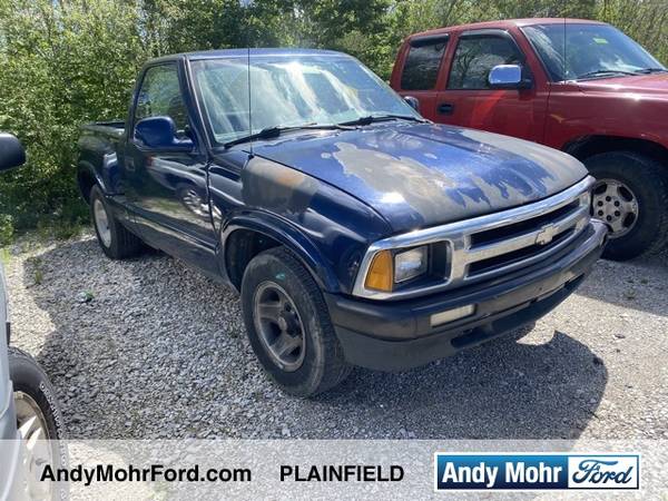 1997 Chevrolet Chevy S-10 Base - - by dealer - vehicle for sale in Plainfield, IN