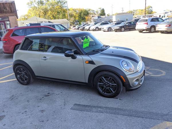 2011 Mini Cooper - cars & trucks - by dealer - vehicle automotive sale for sale in Evansdale, IA – photo 9