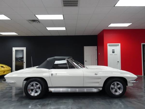 1963 Chevrolet Corvette - - by dealer - vehicle for sale in Waterloo, IA – photo 2