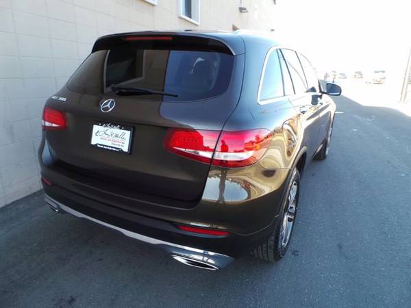 2017 Mercedes-Benz Glc 300 Glc Factory Warranty Only 36k!!! - cars &... for sale in Boise, ID – photo 4
