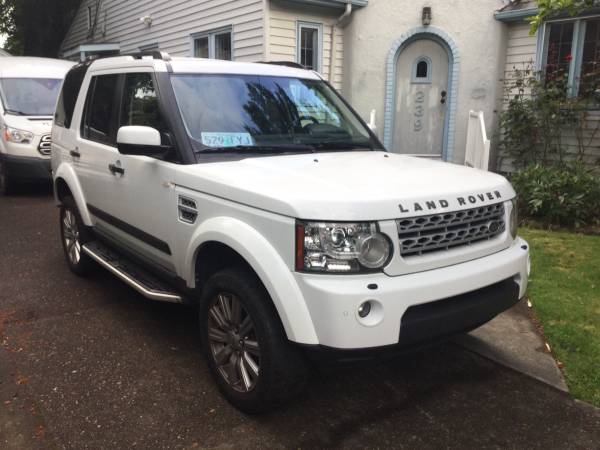 2013 Land Rover LR4 HSE - cars & trucks - by owner - vehicle... for sale in Portland, OR – photo 2