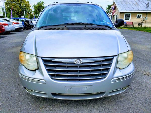 2005 Chrysler Town & Country Minivan, 1-Owner Low Mileage 98k Mint⭐... for sale in Winchester, VA – photo 7
