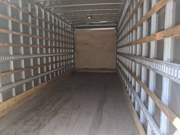 2016 HINO 268A 26' BOX W/LIFTGATE ONLY 153K MILE WARRANTY - cars &... for sale in Wappingers Falls, WV – photo 14