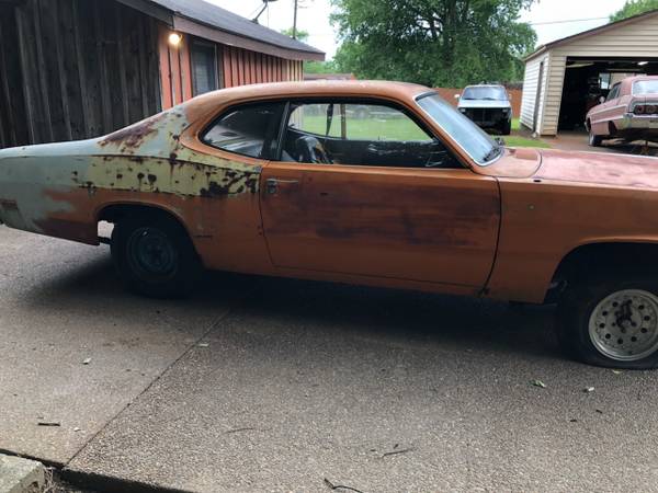 1971 plymouth duster project with lots of extra parts for sale in Louisville, KY – photo 6