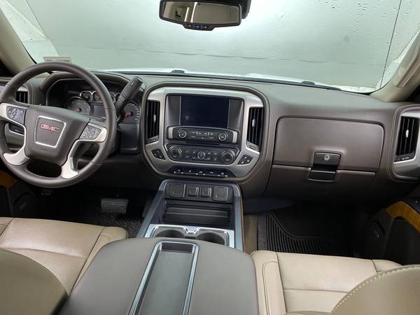 2015 GMC Sierra 1500 Crew Cab SLT Pickup 4D 5 3/4 ft pickup White for sale in Arlington, District Of Columbia – photo 20