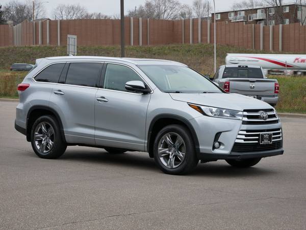 2018 Toyota Highlander Limited - - by dealer - vehicle for sale in South St. Paul, MN – photo 6
