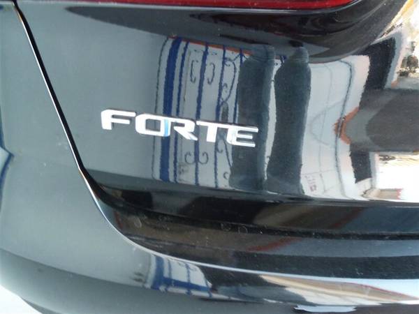 2016 Kia Forte LX - - by dealer - vehicle automotive for sale in Tucson, AZ – photo 8