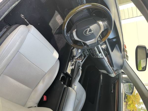 Lexus ES 350 Ultra Luxury Pkg 4D Sedan for sale in Saint Paul, MN – photo 11