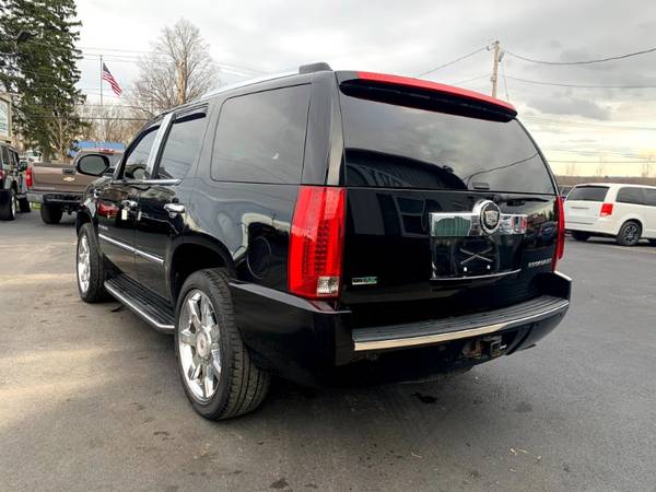 2009 Cadillac Escalade AWD - cars & trucks - by dealer - vehicle... for sale in Westmoreland, NY – photo 4