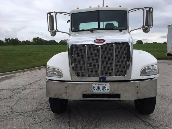 International Freighliner Kentucky Moving Trucks and Trailers for sale in Chicago, IL – photo 16