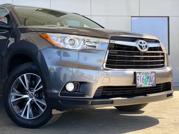 2016 Toyota Highlander AWD All Wheel Drive XLE V6 SUV - cars & for sale in Milwaukie, OR – photo 8