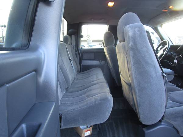 2006 CHEVY SILVERADO LT EXT CAB - CLEAN CAR FAX - EXTRA CLEAN - 4X4... for sale in Moosic, PA – photo 9