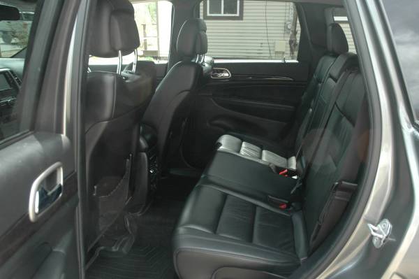 2012 Jeep Grand Cherokee Laredo - Exceptionally Nice for sale in Windham, MA – photo 11