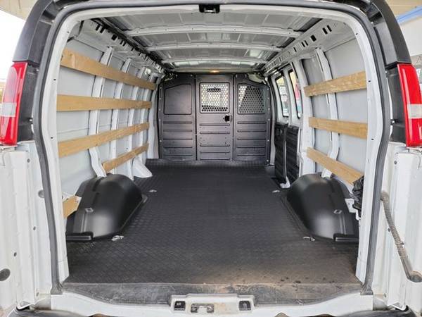 2019 Chevy Chevrolet Express 2500 Cargo Van 3D van WHITE - cars & for sale in El Paso, TX – photo 17