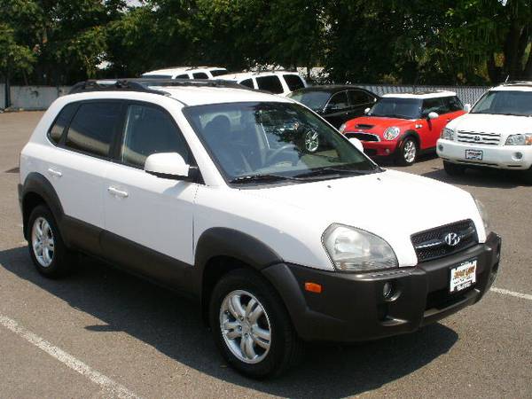 2006 HYUNDAI TUCSON - HOME OF "YES WE CAN" FINANCING for sale in Medford, OR – photo 3