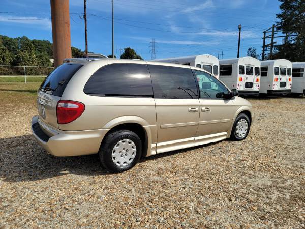 CHRYSLER TOWN AND COUNTRY WHEELCHAIR VAN LOW MILES FREE SHIP... for sale in Jonesboro, SC – photo 6