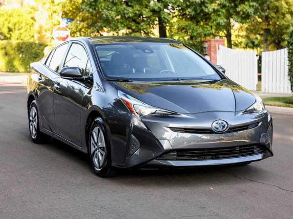 2017 TOYOTA PRIUS THREE! 52MPG! FINANCING AVAIL! - cars & trucks -... for sale in Pasadena, CA – photo 5